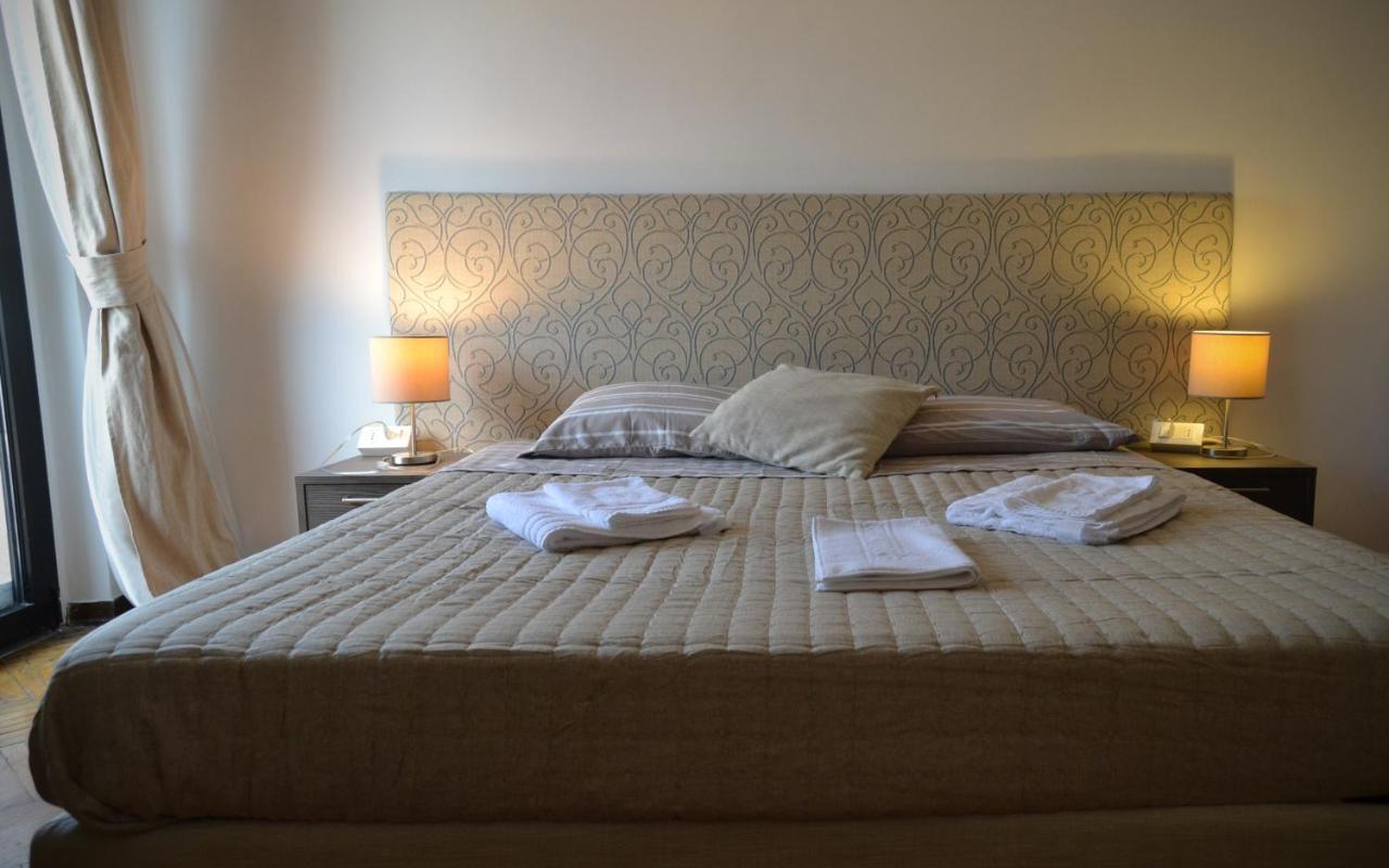 Gabrielli Rooms Et Apartments Sant Antonio Alloggio 4 M0230914084 Verona Exterior photo